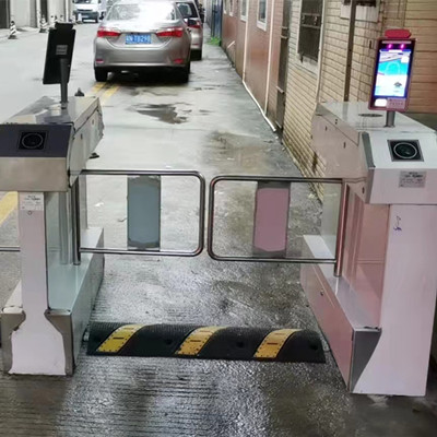 ��β�����س��»���·����С������ͨ��բװ����Ŀ